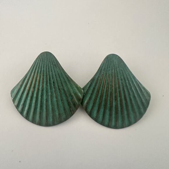 Vintage 1980s Green Metal Scalloped Pierced Earrings - Picture 1 of 4